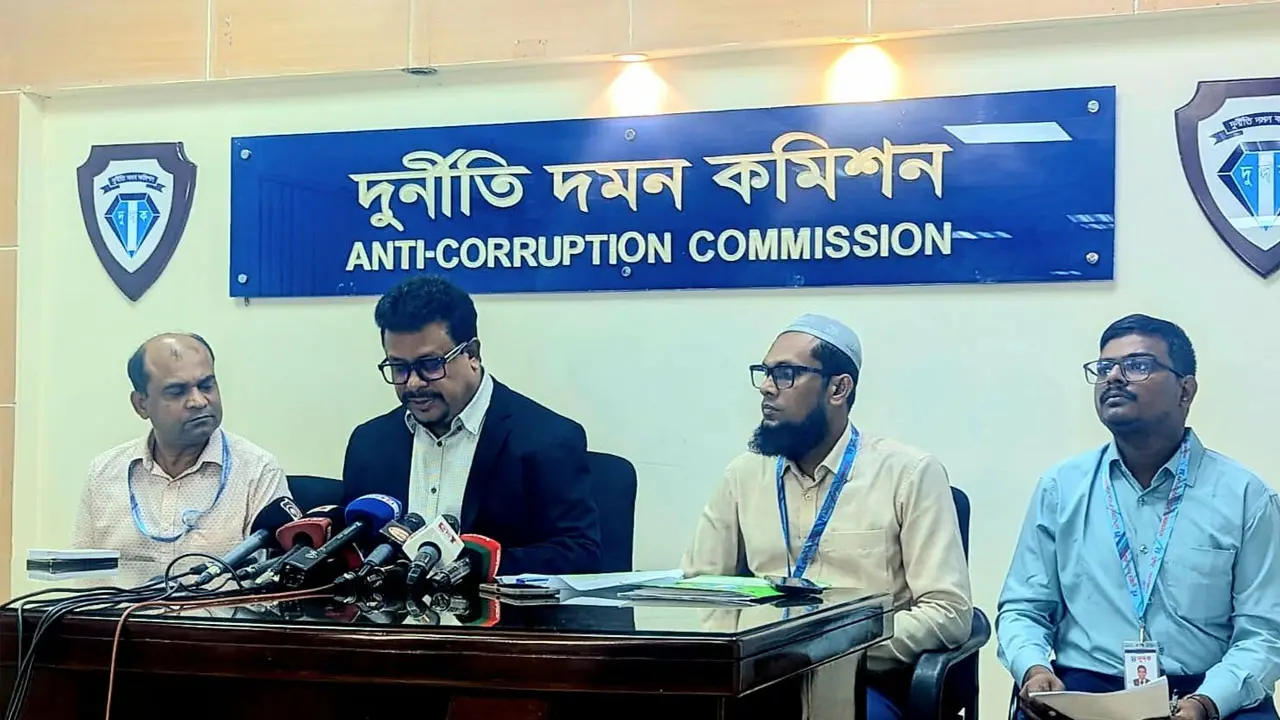 আসিফ মাহমুদের বিরুদ্ধে অনুসন্ধান আইন-বিধি অনুযায়ী শুরু হয়েছে : দুদক সচিব