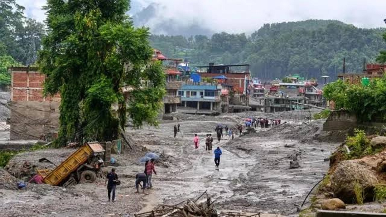 নেপাল-তিব্বতে বন্যায় মৃতের সংখ্যা এক হাজার ছাড়াল