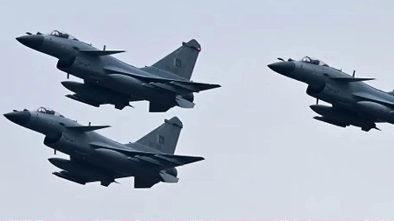 ড্রোন হামলার জবাবে আফগানিস্তানে বিমান অভিযান পাকিস্তানের