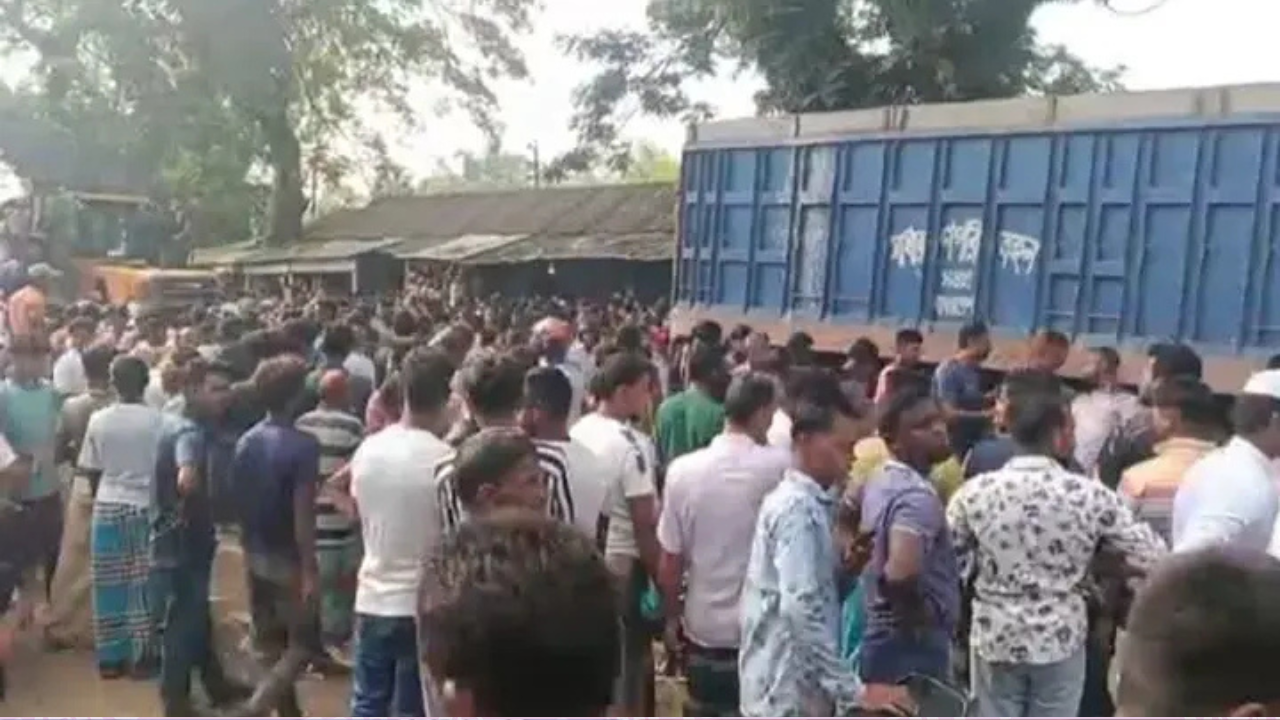 ট্রাক-অটোরিকশা মুখোমুখি সংঘর্ষ, নিহত ৩