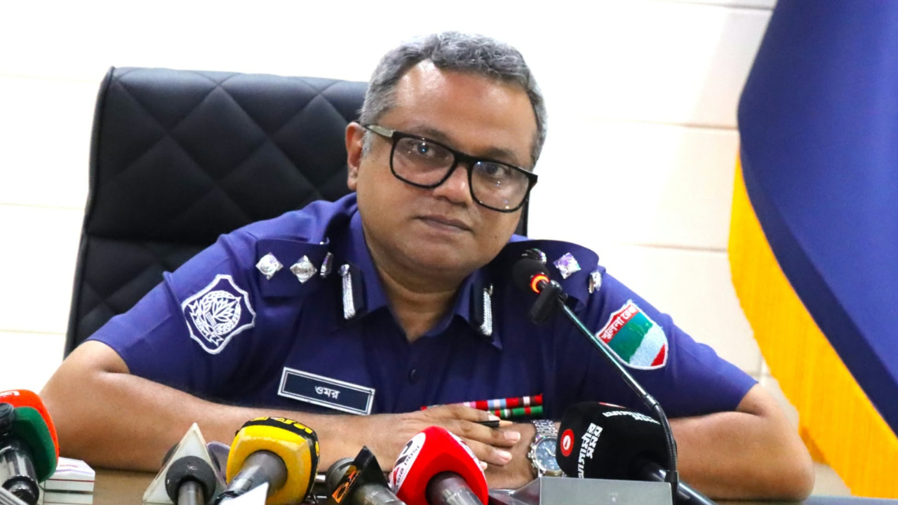 খুলনার ৪ উপজেলায় আইনশৃঙ্খলা রক্ষায় যৌথ বাহিনীর বিশেষ অভিযান, গ্রেপ্তার ৯৫