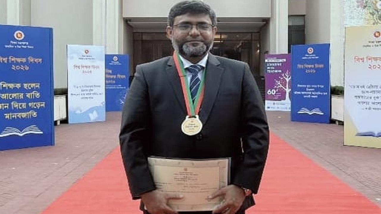 ‘সেই আলো আমি জ্বালিয়ে রাখব’