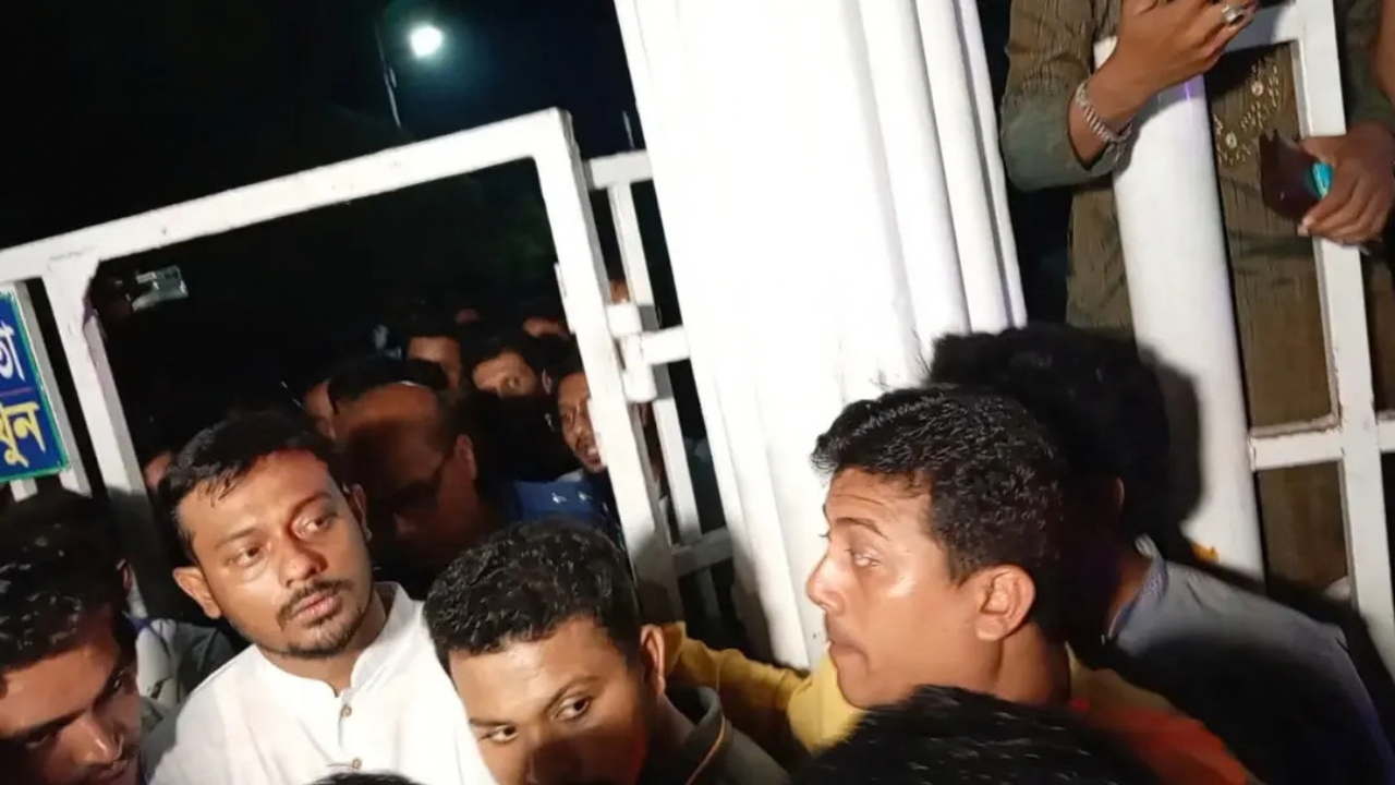 নাসীরুদ্দীন পাটওয়ারীর ওপর হামলা, থানায় আটকে রাখার অভিযোগ এনসিপির