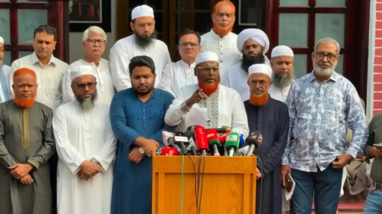 ১১ দলের খুলনা অভিমুখে লংমার্চ ৩১ অক্টোবর