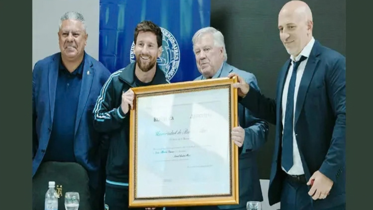 বুয়েনস আয়ার্স বিশ্ববিদ্যালয়ের সম্মানসূচক ডক্টরেট উপাধি পেলেন মেসি